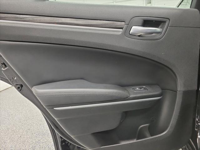 2022 Chrysler 300 Touring AWD