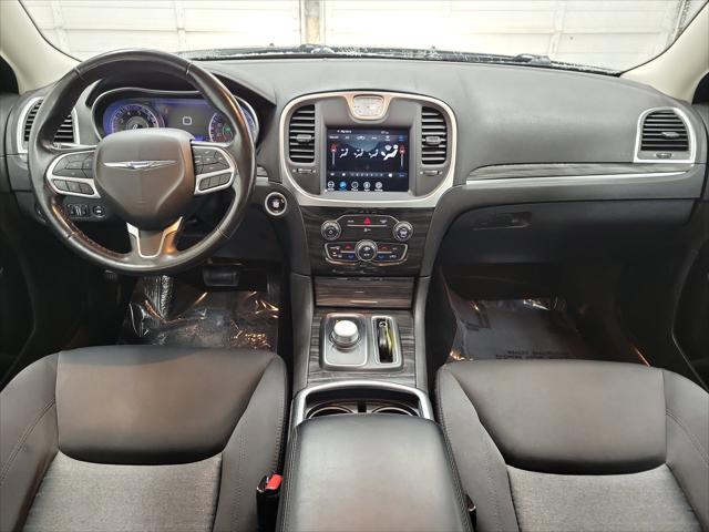 2022 Chrysler 300 Touring AWD