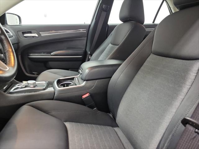 2022 Chrysler 300 Touring AWD