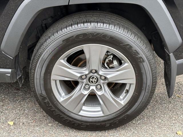 2025 Toyota RAV4 XLE [10]