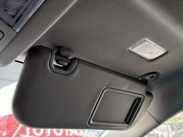 2025 Toyota RAV4 XLE [26]