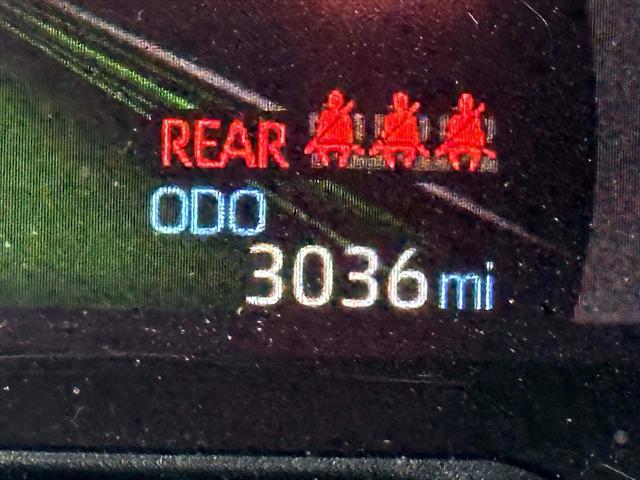 2025 Toyota RAV4 XLE [28]