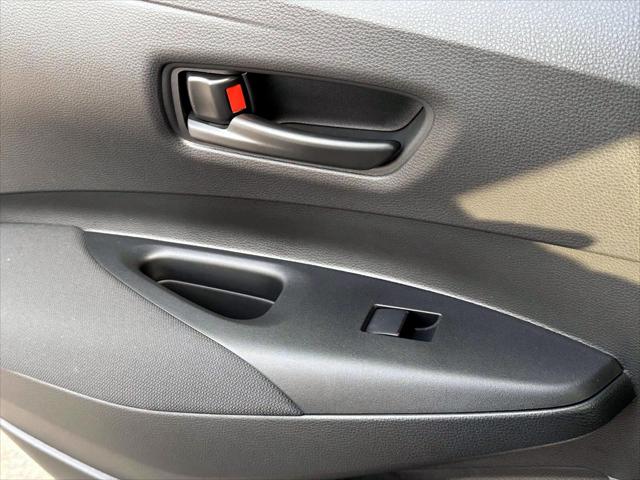 2025 Toyota Corolla Hybrid LE [19]