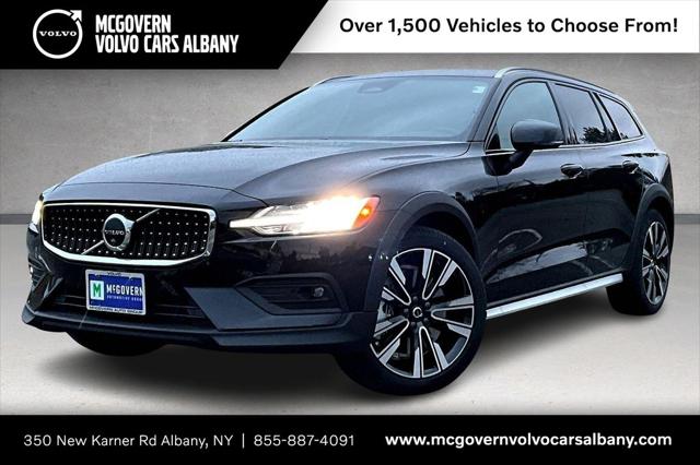 2026 Volvo V60 Cross Country Ultra, B5 AWD Gas (mild hybrid) for sale in Albany, NY