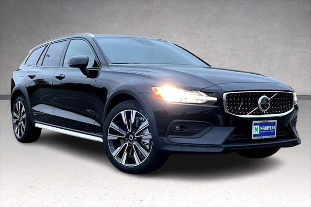 2026 Volvo V60 Cross Country Ultra, B5 AWD Gas (mild hybrid)