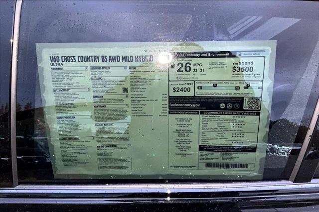 2026 Volvo V60 Cross Country Ultra, B5 AWD Gas (mild hybrid)