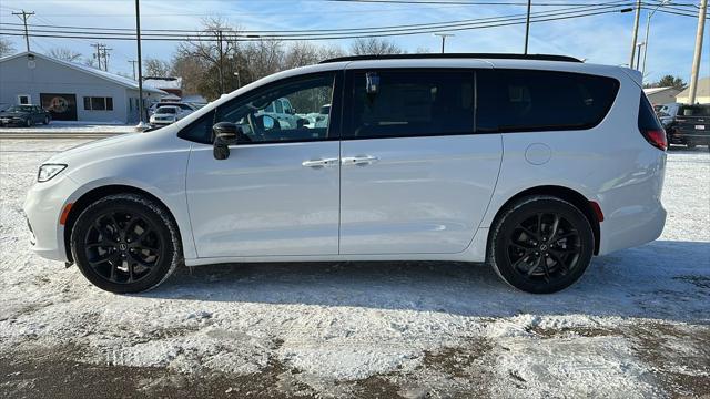 2026 Chrysler Pacifica Limited AWD
