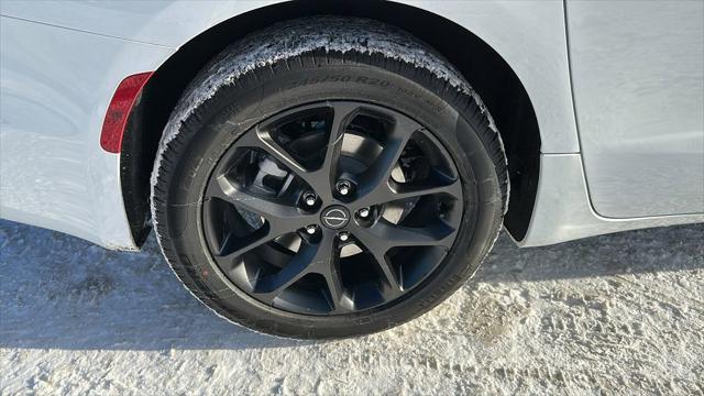 2026 Chrysler Pacifica Limited AWD