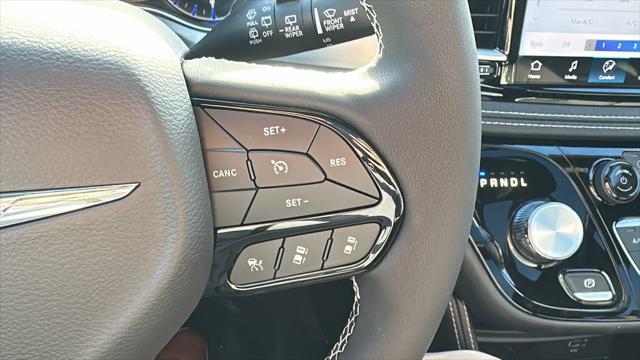 2026 Chrysler Pacifica Limited AWD