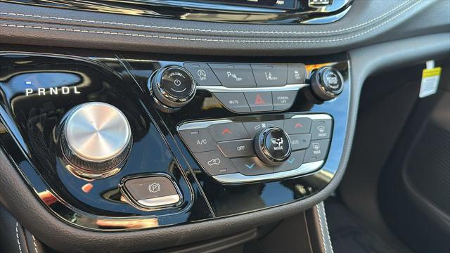 2026 Chrysler Pacifica Limited AWD