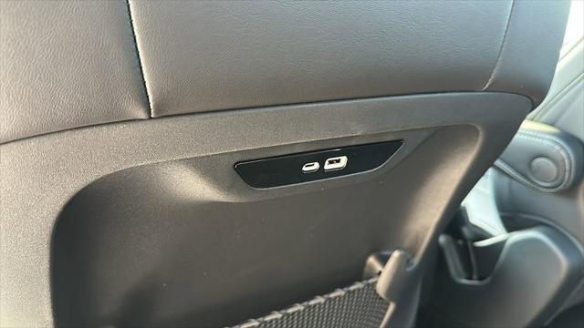 2026 Chrysler Pacifica Limited AWD