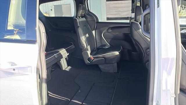 2026 Chrysler Pacifica Limited AWD