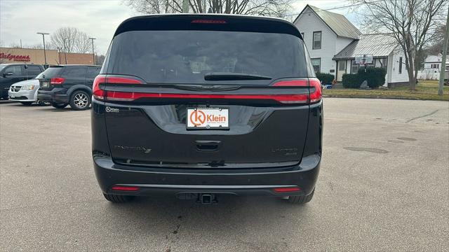 2026 Chrysler Pacifica Limited AWD
