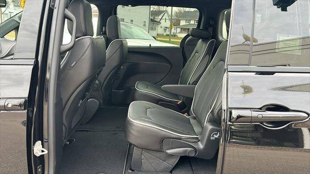 2026 Chrysler Pacifica Limited AWD