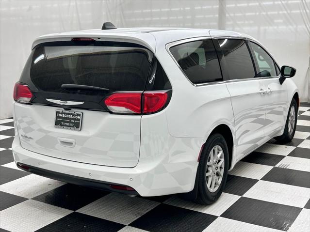 2026 Chrysler Voyager LX