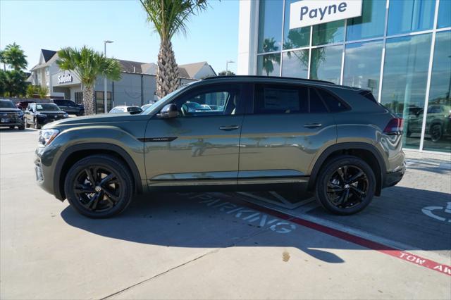 2026 Volkswagen Atlas Cross Sport 2.0T SEL R-Line Black