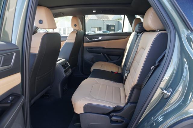 2026 Volkswagen Atlas Cross Sport 2.0T SEL R-Line Black