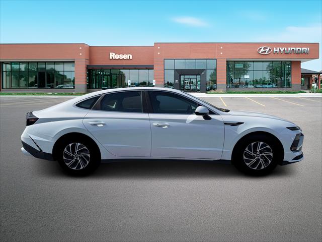 2026 Hyundai Sonata Hybrid Blue
