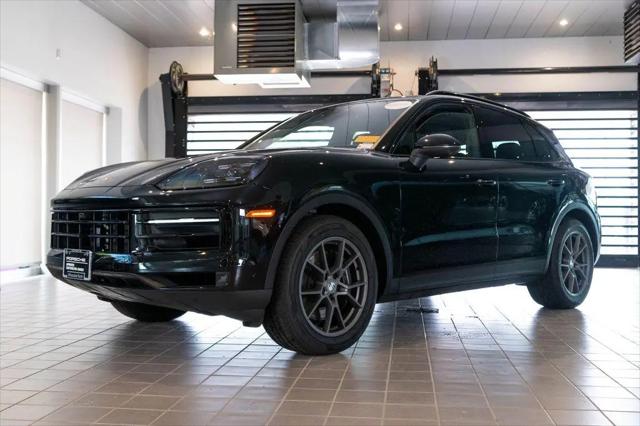 2025 Porsche Cayenne Base for sale in Glendale, WI