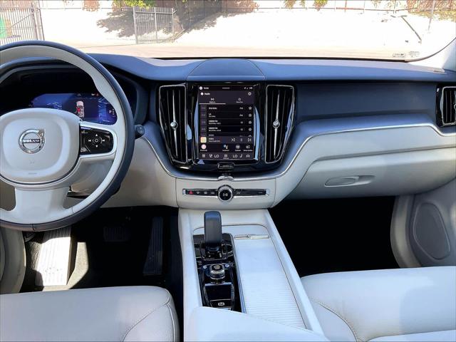 2025 Volvo XC60 B5 Core