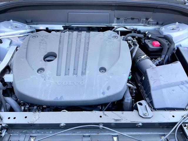 2025 Volvo XC60 B5 Core