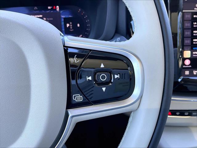 2025 Volvo XC60 B5 Core