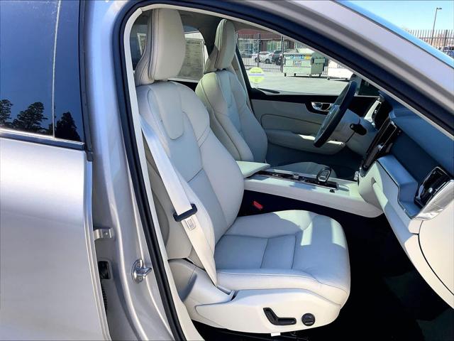 2025 Volvo XC60 B5 Core