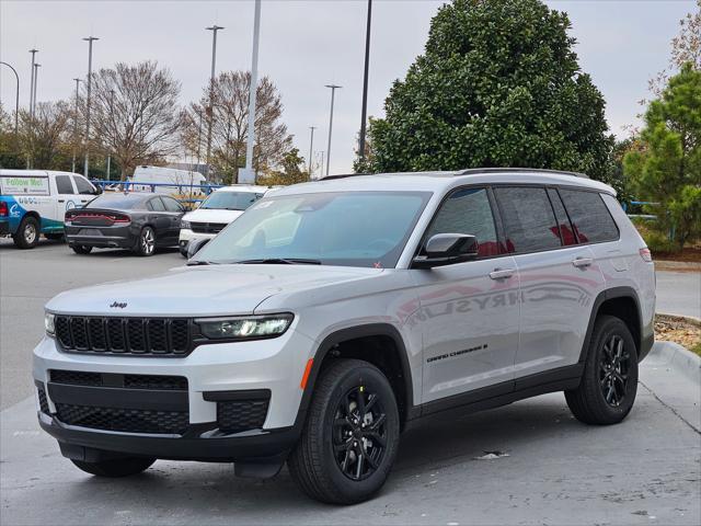 2025 Jeep Grand Cherokee GRAND CHEROKEE L ALTITUDE 4X4