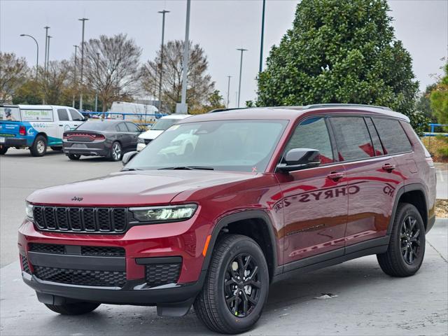 2025 Jeep Grand Cherokee GRAND CHEROKEE L ALTITUDE 4X4