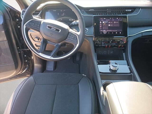 2025 Jeep Grand Cherokee GRAND CHEROKEE L ALTITUDE X 4X2