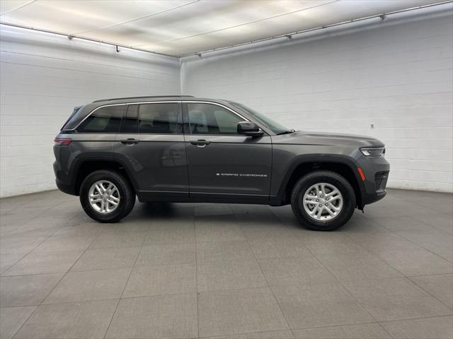 2025 Jeep Grand Cherokee GRAND CHEROKEE LAREDO 4X2