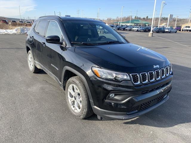 2026 Jeep Compass COMPASS LATITUDE 4X4