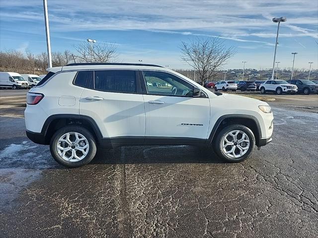 2026 Jeep Compass COMPASS LATITUDE 4X4
