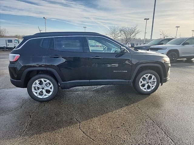 2026 Jeep Compass COMPASS LATITUDE 4X4