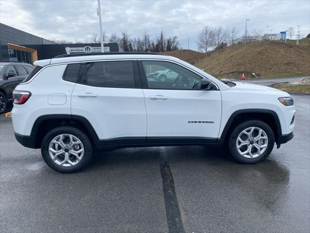 2026 Jeep Compass COMPASS LATITUDE 4X4