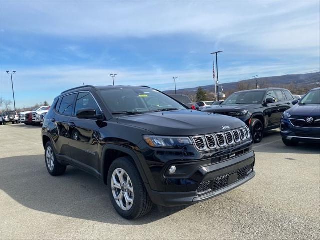 2026 Jeep Compass COMPASS LATITUDE 4X4