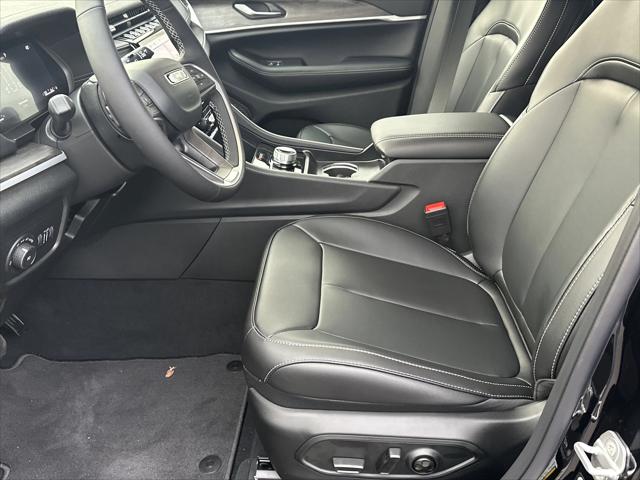 2025 Jeep Grand Cherokee Limited 4x2