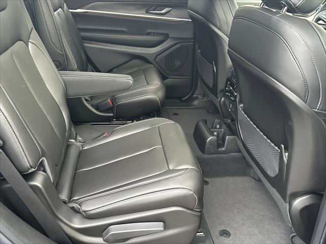 2025 Jeep Grand Cherokee Limited 4x2