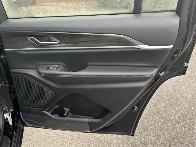 2025 Jeep Grand Cherokee Limited 4x2