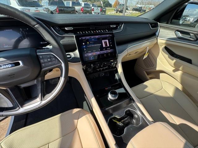 2025 Jeep Grand Cherokee Limited 4x2