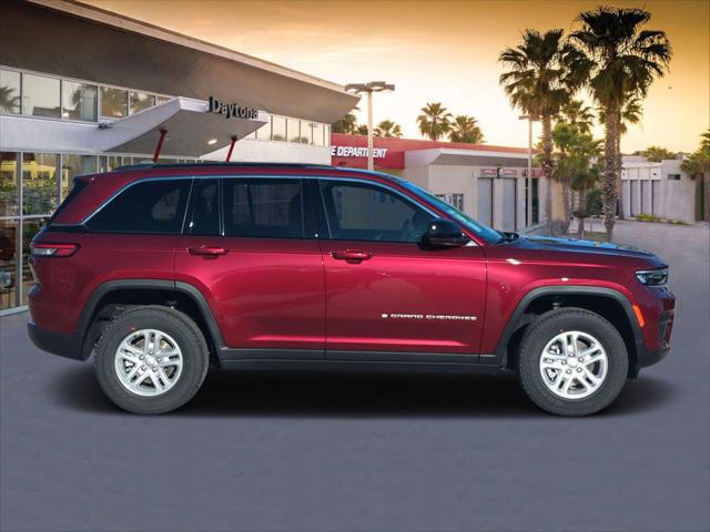 2025 Jeep Grand Cherokee GRAND CHEROKEE LAREDO 4X2