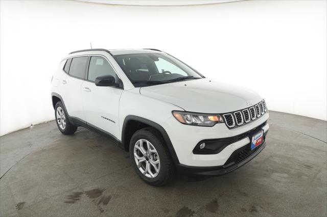2026 Jeep Compass COMPASS LATITUDE 4X4