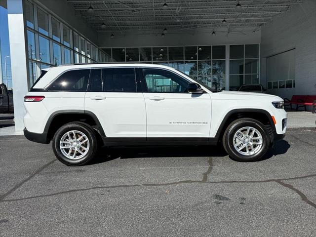 2025 Jeep Grand Cherokee GRAND CHEROKEE LAREDO X 4X2 2025 Jeep Grand Cherokee GRAND CHEROKEE LAREDO X 4X2