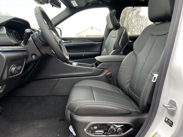 2025 Jeep Grand Cherokee GRAND CHEROKEE OVERLAND 4X4