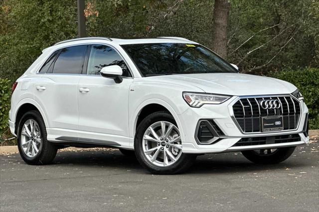 2025 Audi Q3 Premium 45 TFSI S line quattro Tiptronic