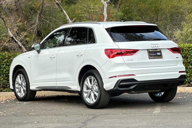 2025 Audi Q3 Premium 45 TFSI S line quattro Tiptronic