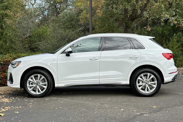 2025 Audi Q3 Premium 45 TFSI S line quattro Tiptronic
