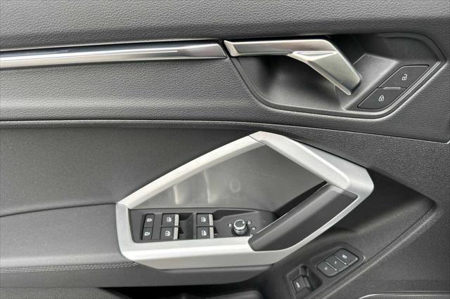 2025 Audi Q3 Premium 45 TFSI S line quattro Tiptronic