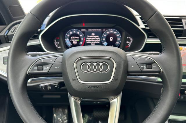 2025 Audi Q3 Premium 45 TFSI S line quattro Tiptronic