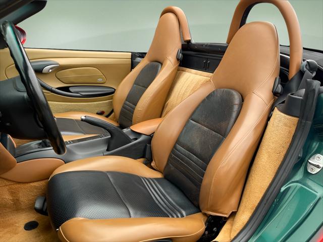 2000 Porsche Boxster Base